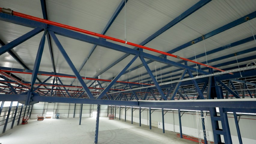 9J6A2185.00_02_15_34.Still004